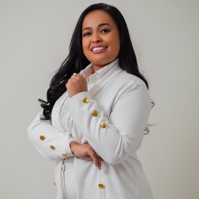 Maiara - Especialista em Estratégias de Vendas